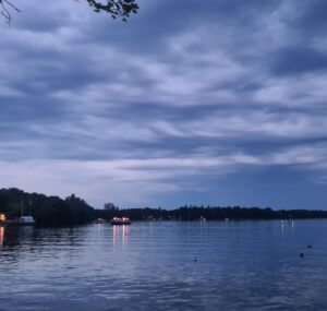 Tegel bei Nacht